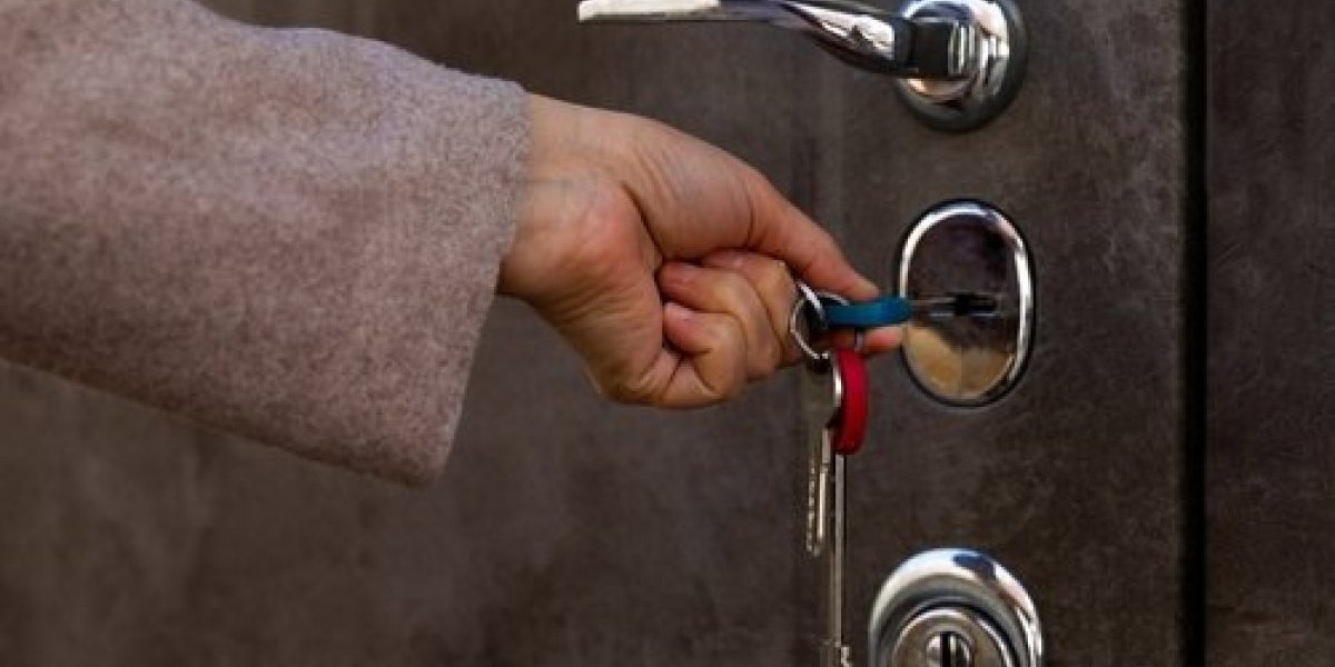 Ne ostavljajte noću ključ u bravi: Opasna greška koja može skupo da vas košta