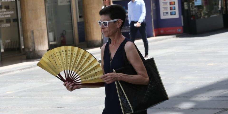 DANAS SUNČANO, TEMPERATURA I DO 37 STEPENI! Uveče i u toku noći NAOBLAČENJE SA PLJUSKOVIMA I GRMLJAVINOM!