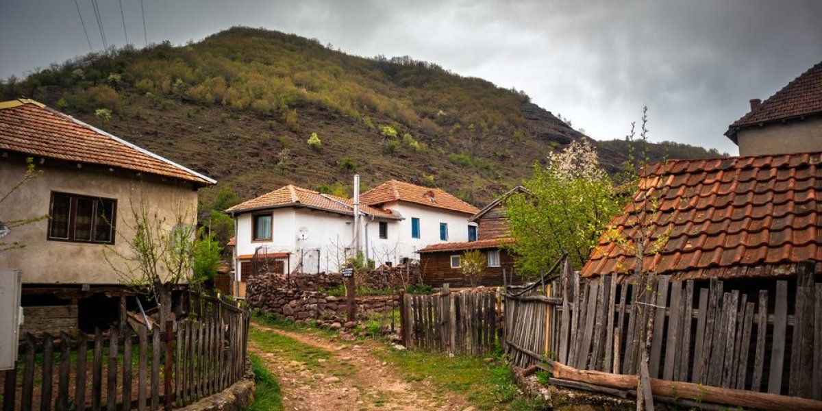 Najjeftinija planina u Srbiji! Prenoćište 10 evra, hrana prejeftina a priroda nestvarna