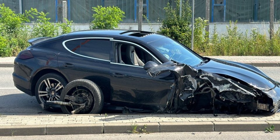 Srbin poginuo u Minhenu: Kobna ulična trka -''poršeom'' ispravili krivinu i zakucali se u banderu