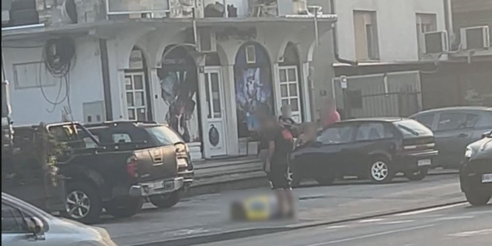 Mladić oborio devojku na zemlju i šutirao je! Jezivo nasilje u Čačku, niko nije priskočio u pomoć! (FOTO, VIDEO)