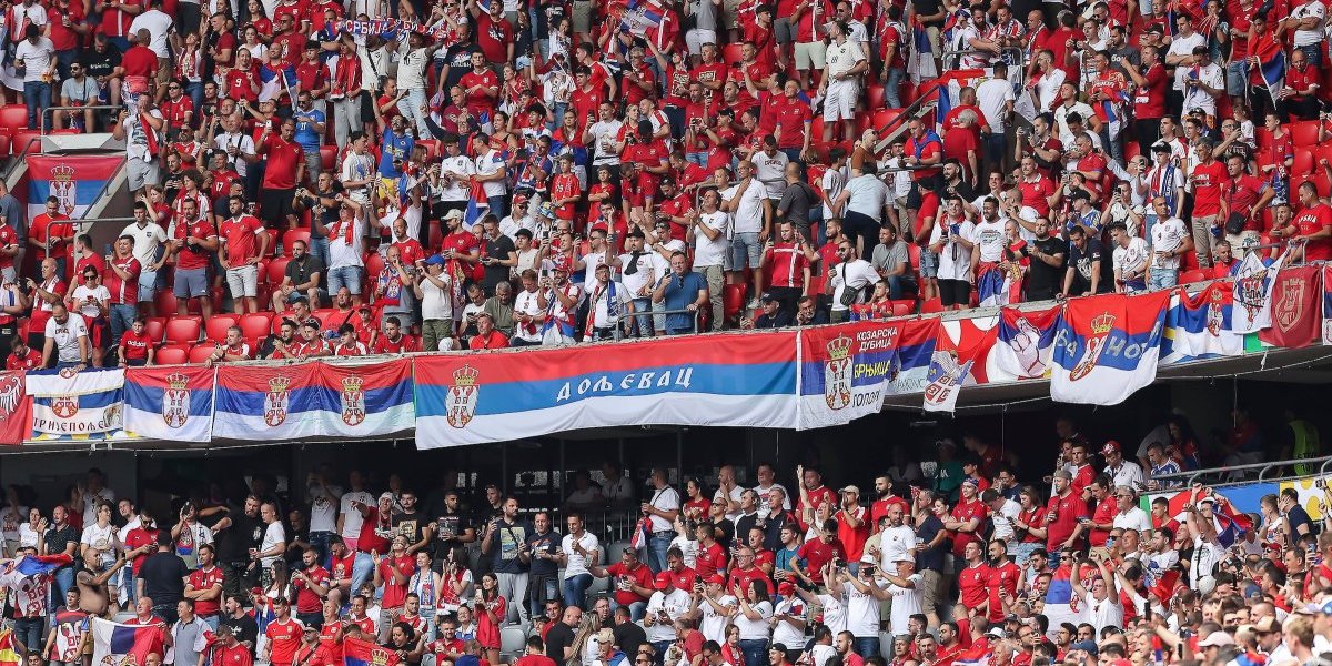 UEFA, stidi se! FSS mora da plati 30.000 evra, bedne i sramne kazne za Albance i Hrvate zbog "ubij Srbina"