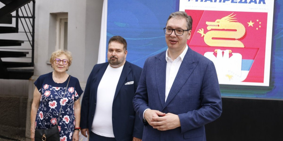 Predsednik Vučić na promociji naučnog časopisa Napredak! Veliki broj visokih zvaničnika u Geozavodu
