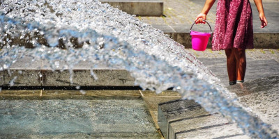 Nakon svežeg jutra, tokom dana očekuje se pretežno sunčano i toplo vreme, sa slabim do umereno severnim vetrom, a na istoku Srbije kao i ponegde u planinskim predelima sa povremeno i jakim vetrom, saopšteno je iz Republičkog hidrometeorološkog zavoda.