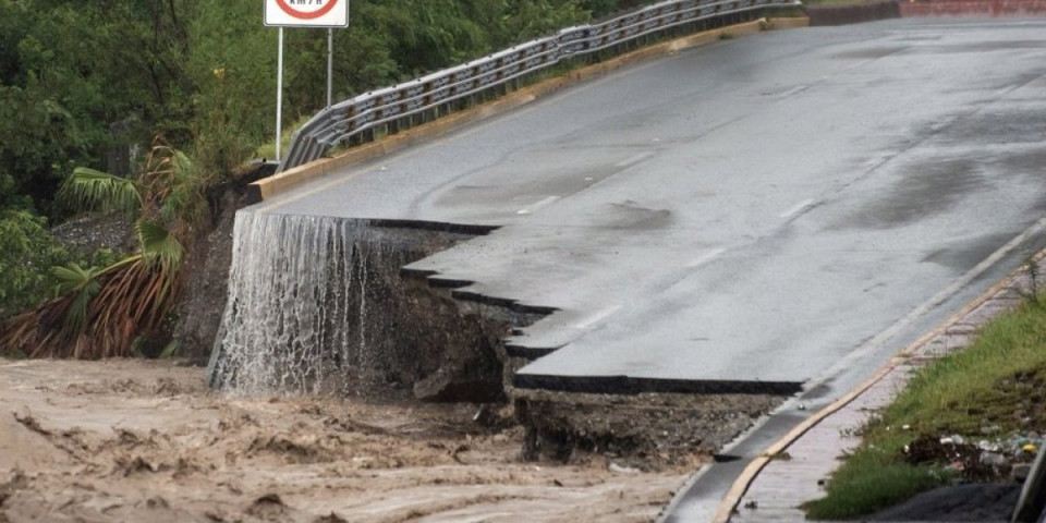 More odnosi kuće: Horor scene u omiljenom letovalištu Srba u Crnoj Gori (VIDEO)