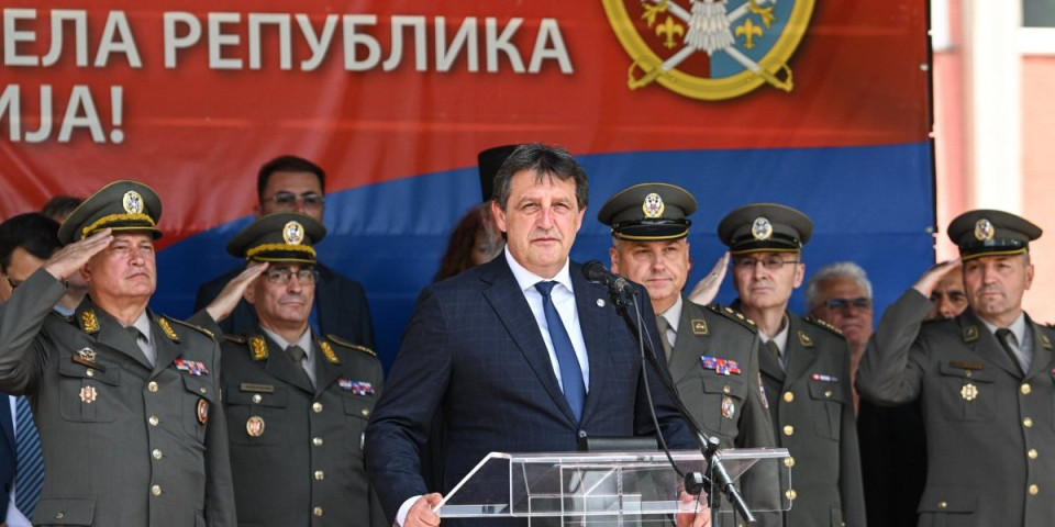 Ministar Gašić na polaganju zakletve vojnika generacije „jun 2024“