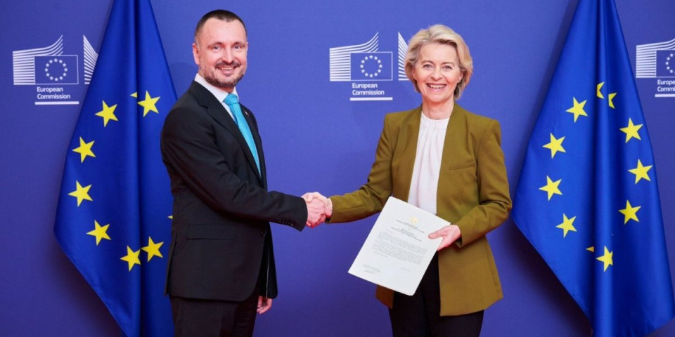 Novi ambasador Srbije u EU predao akreditive: Apostolović ih uručio predsednici Evropske komisije