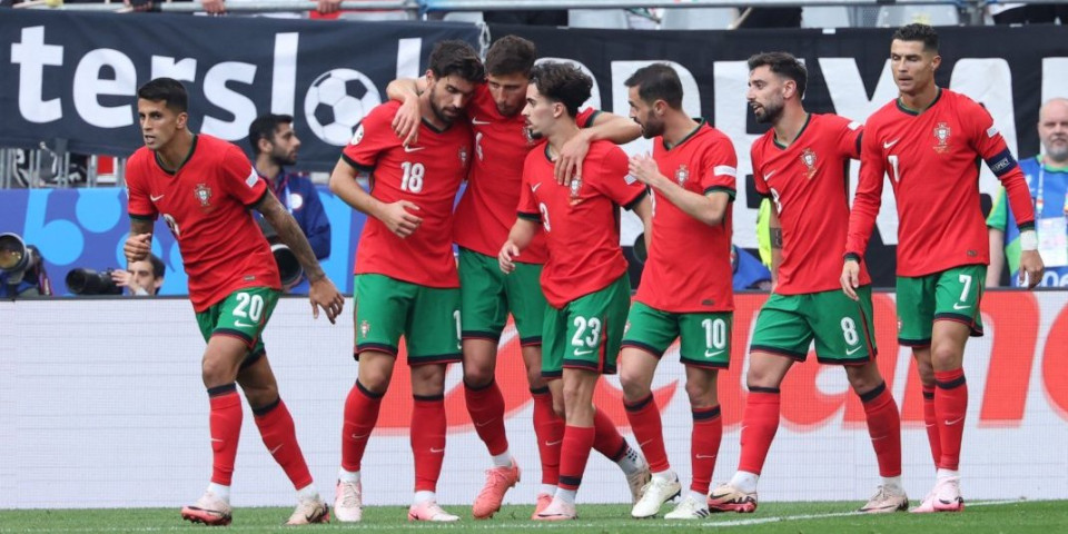 Portugal je u osmini finala! Turci dali najbizarniji autogol (VIDEO)