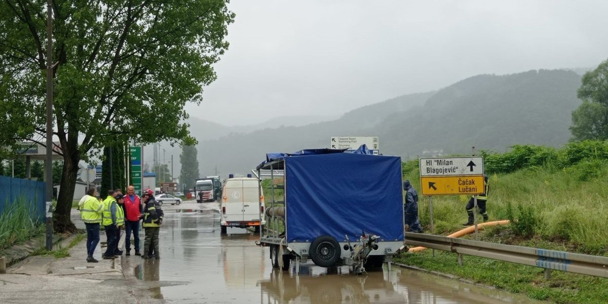 Potpuni kolaps kod Sevojna! Nevreme napravilo haos kod Užica, putevi poplavljeni