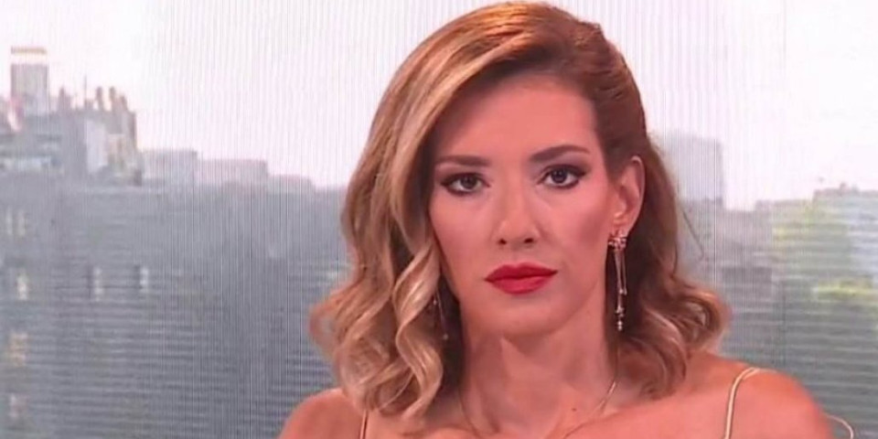 "Na licu, laktu i ruci mi je": Jovana Joksimović u programu uživo priznala sve o svojoj bolesti