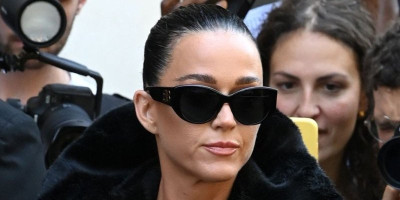 Kejti Peri i Džastin Trudo zvanično su potvrdili svoju romansu, prekinuvši spekulacije zajedničkim izlaskom u Parizu.