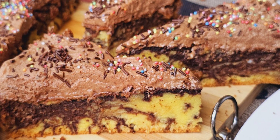 Zebra kolač koji morate da probate! Čokoladna fantazija se topi u ustima (VIDEO)
