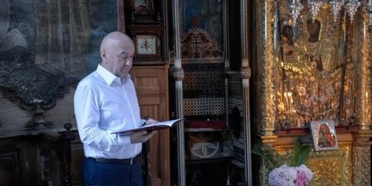 Ministar Popović za Vidovdan u manastiru Hilandar: Prisustvovao je prazničnim bogosluženjima! (FOTO)