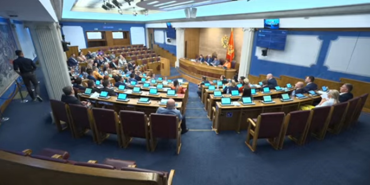 Ovako su glasali poslanici Crne Gore! Samo jedan bio protiv rezolucije o genocidu u Jasenovcu: Evo ko je napustio salu (FOTO, VIDEO)