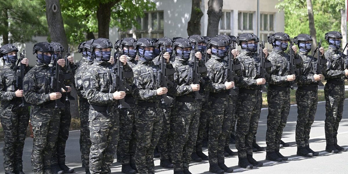 Ministarstvo odbrane: Početna plata vojnih specijalaca 220.000 dinara