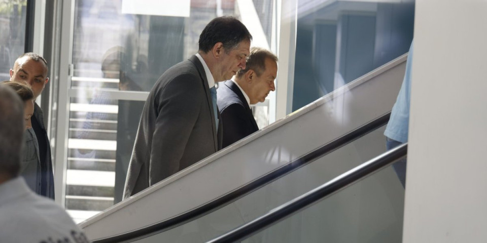 (FOTO) Dačić i ambasador Izraela obišli ranjenog žandarma