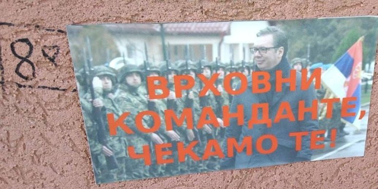 "Vrhovni komandante, čekamo te": Sever Kosova oblepljen plakatima sa slikom Vučića, Srbi poslali poruku predsedniku (FOTO+VIDEO)
