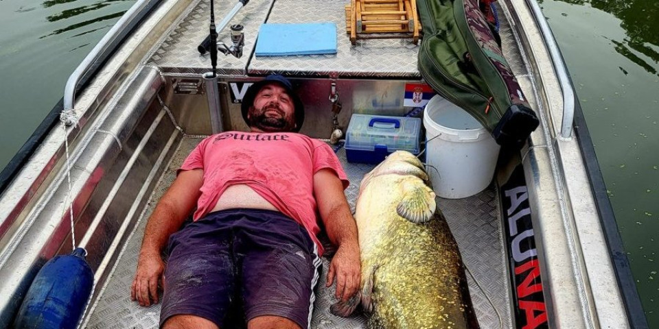 Nije ribolovačka priča ali za priču jeste: Dušan upecao grdosiju tešku 60 kilograma!