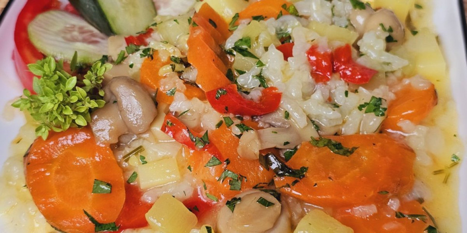 Bakin pilav sa povrćem! Ukusniji skoro niste jeli - svaka iskusna domaćica ovo treba da zna da spremi (VIDEO)