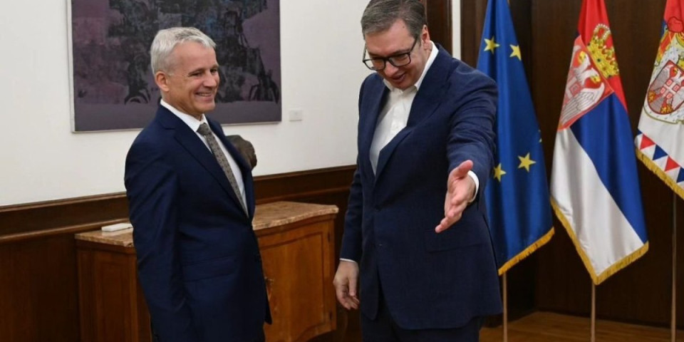 Vučić sa Jansom: Potrebno je hitno pooštravanje preventivnih mera u cilju jačanja opšte bezbednosti!