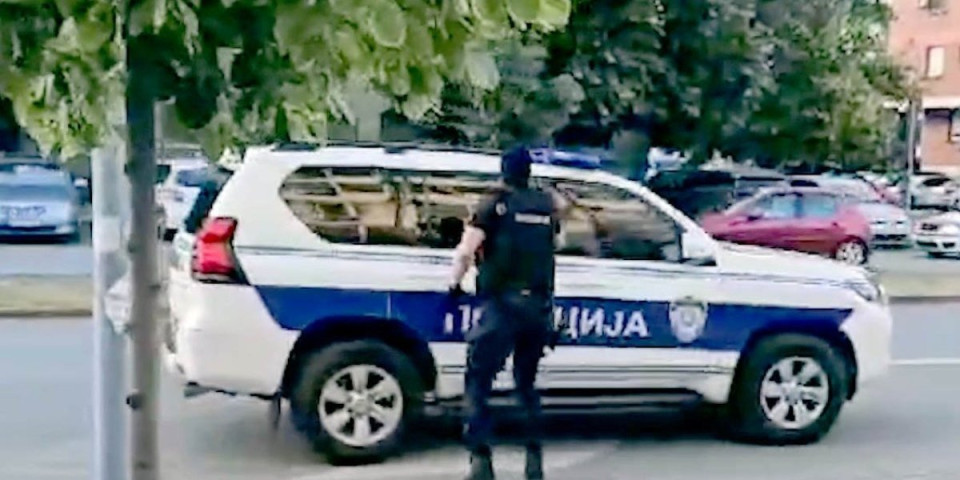 Vračar pod opsadom: Policija u punoj opremi blokirala ulicu u Beogradu