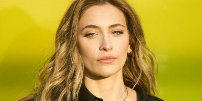 Ćerka legendarnog muzičara Majkla Džeksona, Paris Džekson (27), otkrila je na TikToku da joj je nos uništen zbog korišćenja droge.