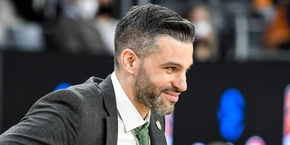 Alimpijević se ne da: Bešiktaš demolirao Fenerbahče