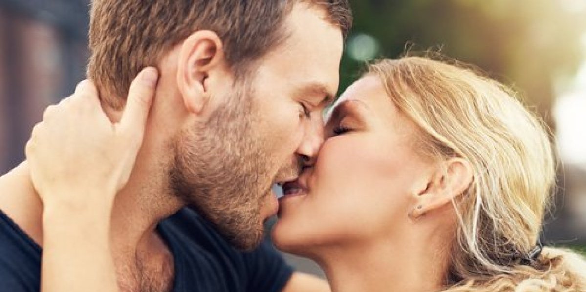 Zatvarate oči dok se ljubite? Svi to rade, a niko ne zna zašto - Nauka ima odgovor