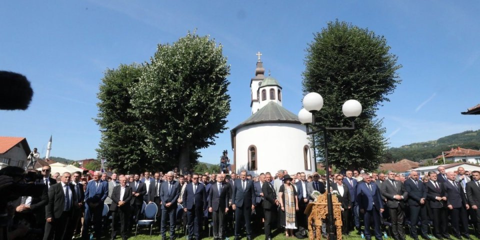 Sećanje na stradale u Bratuncu: Patrijarh Porfirije služiće liturgiju