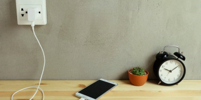 Profesor informacijske tehnologije je objasnio zašto prvo na telefonu propada baterija.