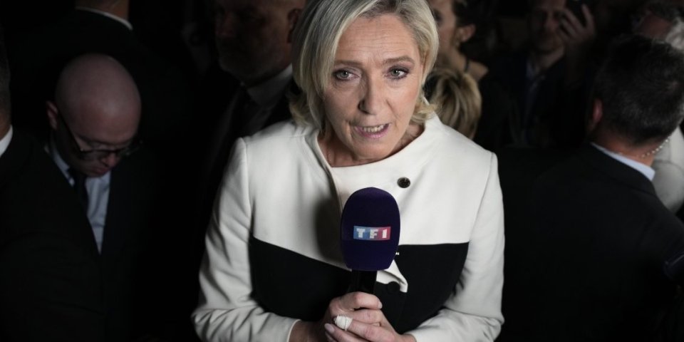 Prvo oglašavanje Le Pen! Pravo u metu!