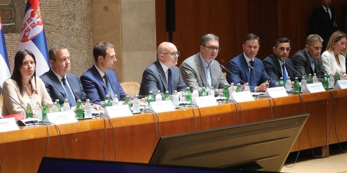 Vučević predsedavao sednicom Saveta za BDP, prisustvovao i Vučić!