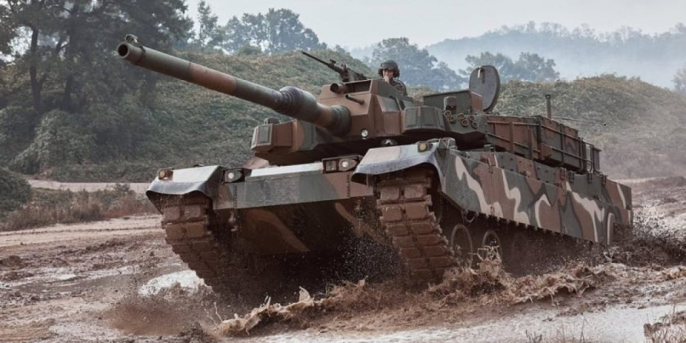 (VIDEO) Poljaci odjavili i leoparde i abramse i čelindžere! Od Južne Koreje uzumaju 800 tenkova K2! Ovo je najbolji oklopnjak u svetu!