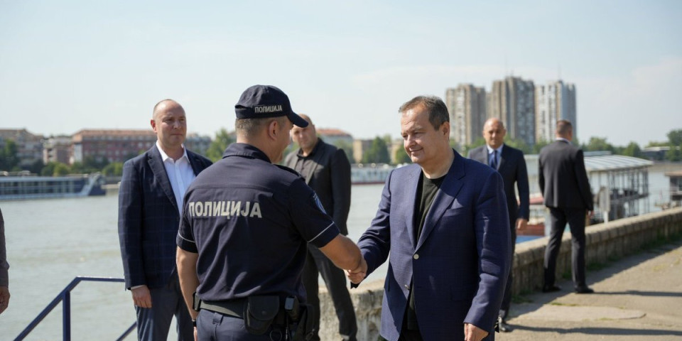 Pojačane mere bezbednosti pred "Egzit"! Ministar Dačić otvorio objekat namenjen rečnoj policiji (FOTO/VIDEO)