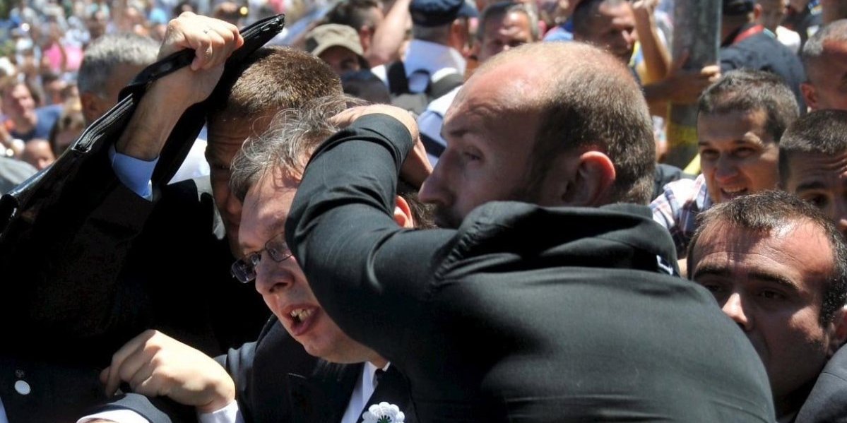 Vučić o pokušaju ubistva u Potočarima: Pripadnici mog obezbeđenja su se ponašali hrabro - ovima sa N1 je bilo žao što sam preživeo!