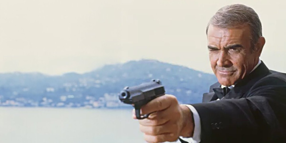 (FOTO) Srpska glumica očarala Džejmsa Bonda: Ova Nišlijka je glumila u filmu o tajnom agentu 007 i predvodila demonstracije protiv NATO bombardovanja