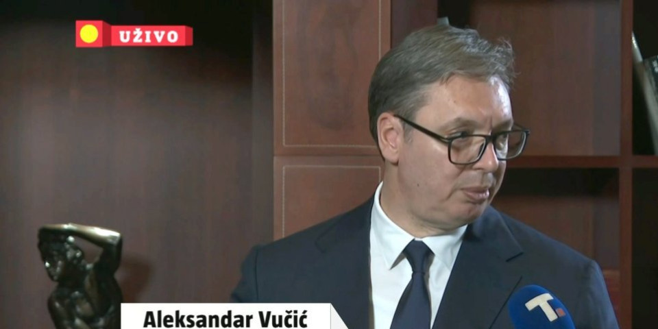"Ja kad kažem pokaži gde sam držao snajper, onda maca pojela jezik": Vučić odgovorio Bećiroviću
