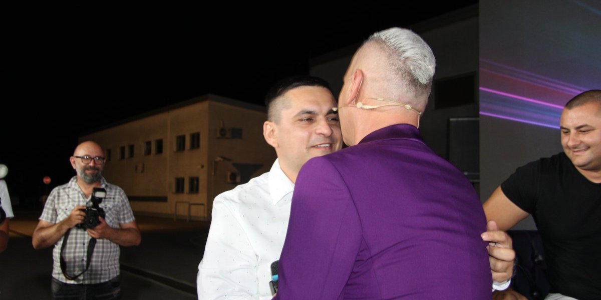 I rijaliti učesnicima je dosta iživljavanja nad narodom – Podržali skup građana protiv blokada