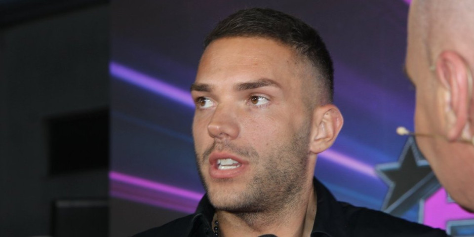 Raskrinkan! Anđelo pisao gospođi koja ima unučiće - Kačavenda sve ispričala: "I mene je zvao u tri ujutru"