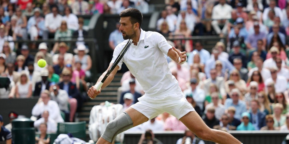 Poraz Novaka Đokovića na egzibiciji pred Vimbldon