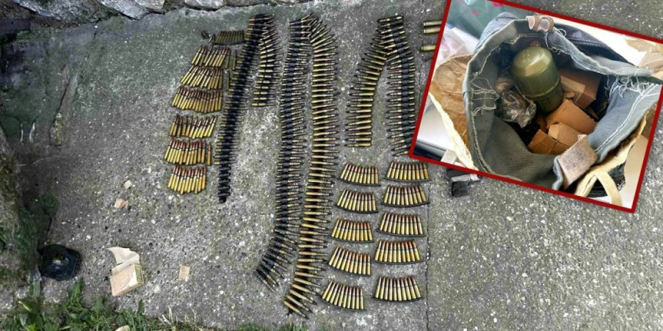 Zaplenjene bombe, pištolji, municija... Oružje nađeno nakon prijave sina da mu otac preti (FOTO)