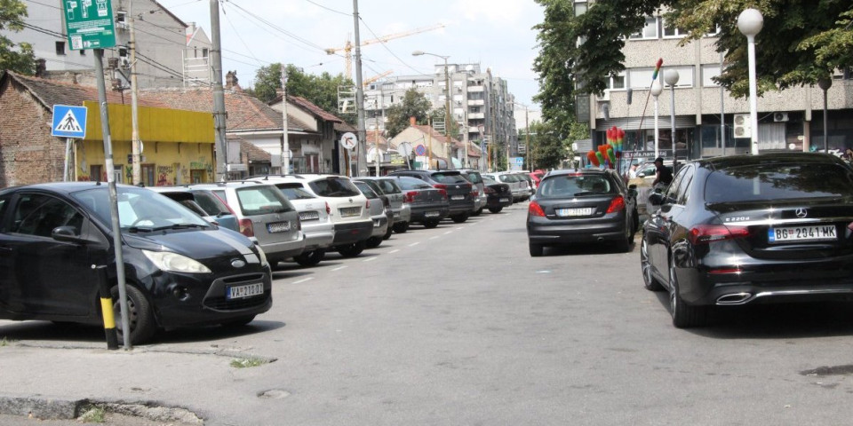 Žena pretučenog muškarca na Vračaru: Zakačio je kolima kolica u kojima je bila beba, a potom je nasrnuo na Dragana