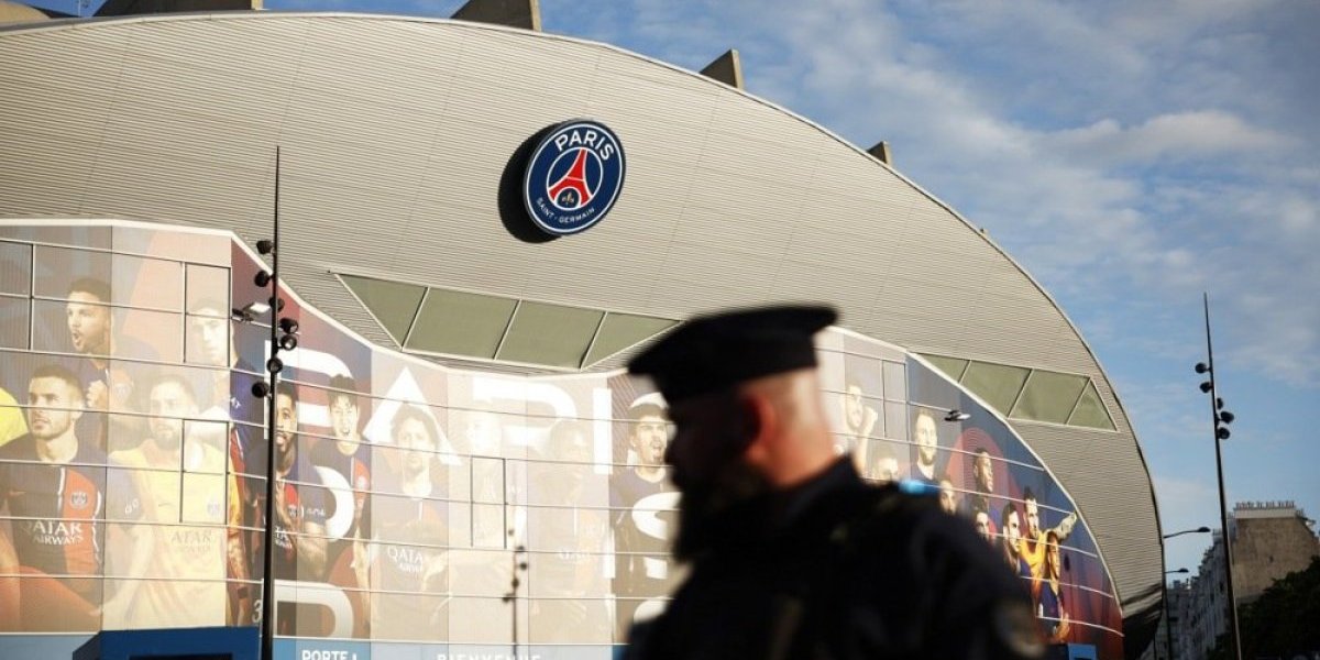 Drama u Parizu! Bomba na stadionu, blokirane ulice, ljudi u panici... (VIDEO)