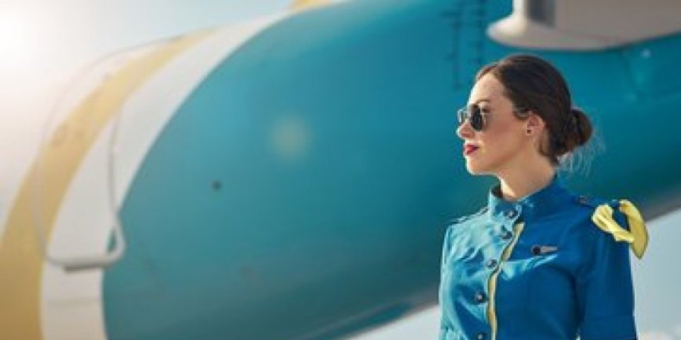 Iskusna stjuardesa otkriva zašto u avionu treba nositi naočare za sunce! Ovo će vas iznenaditi