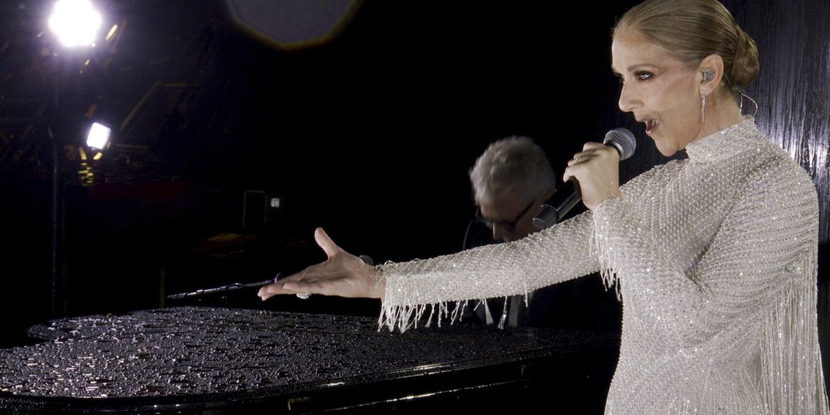 Selin Dion zablistala u haljini prekrivenoj dijamantima! Pevačica je na OI izgledala kao anđeo (VIDEO/FOTO)