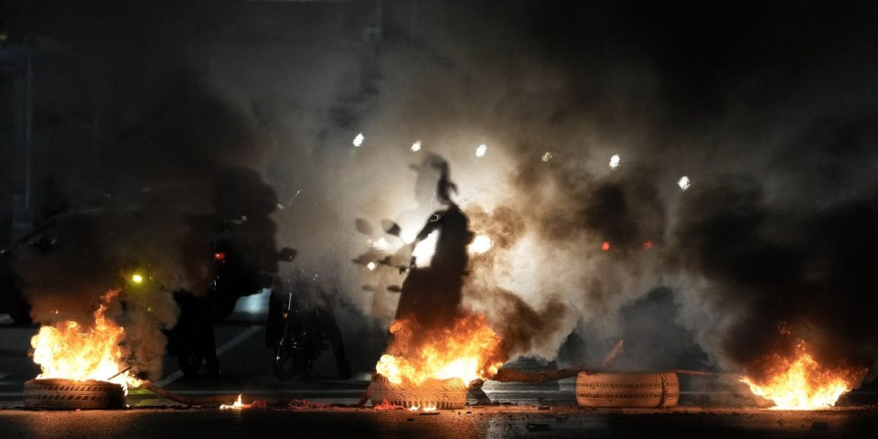 Tajno oružje SAD paralisalo vojnike u sekundi: Mrežama se širi dramatična vest iz Venecuele! Znate li čime su Ameri napali državu?