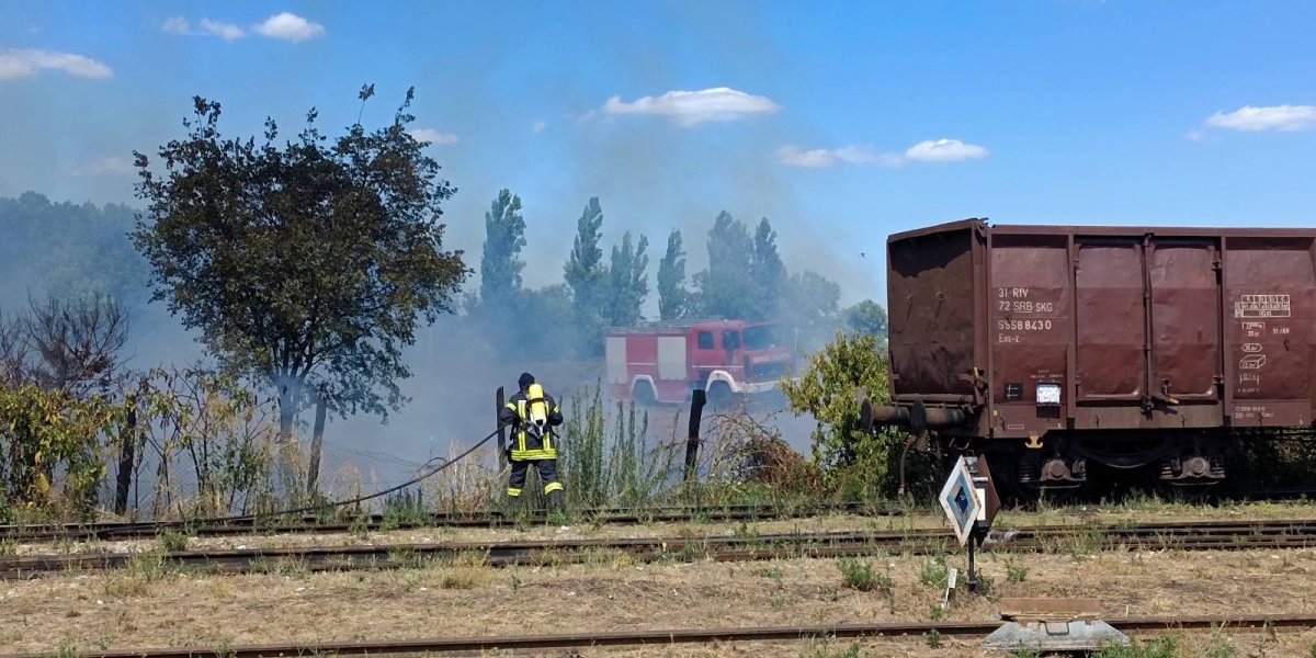 Lokalizovan požar u Šapcu! Oglasili se i vatrogasci (FOTO)