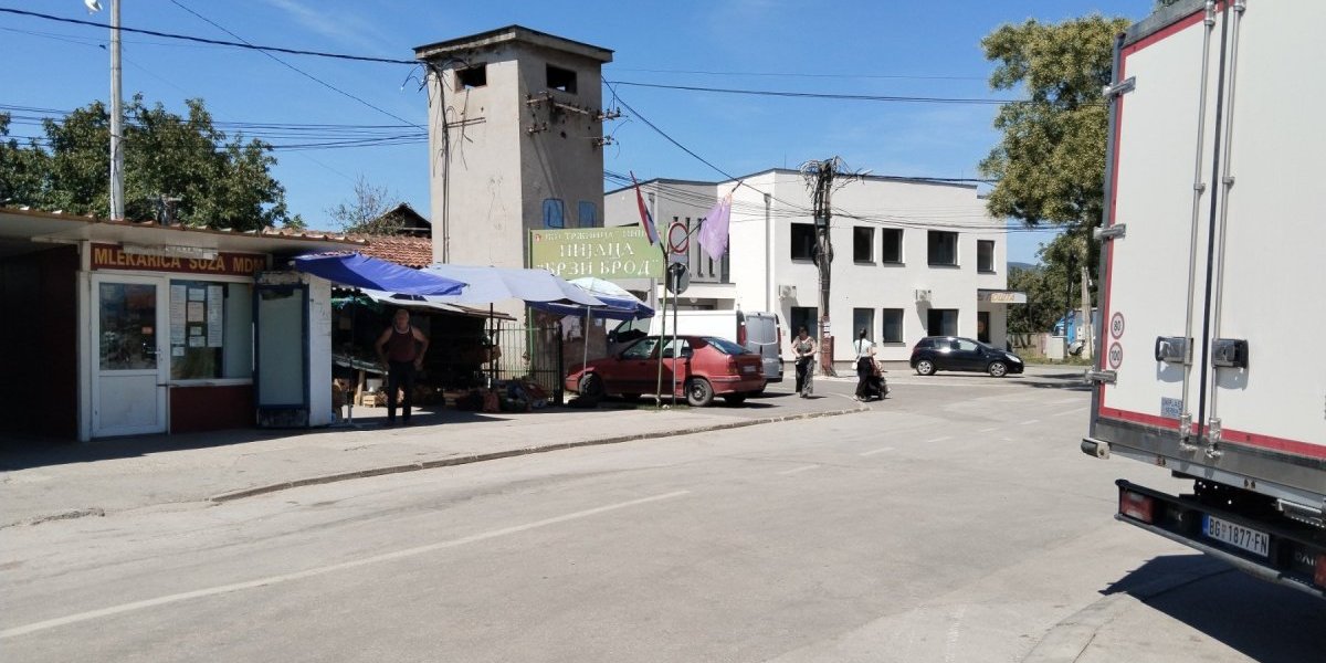 Prve fotografije sa lica mesta: Ovde je izboden Nišlija (25)