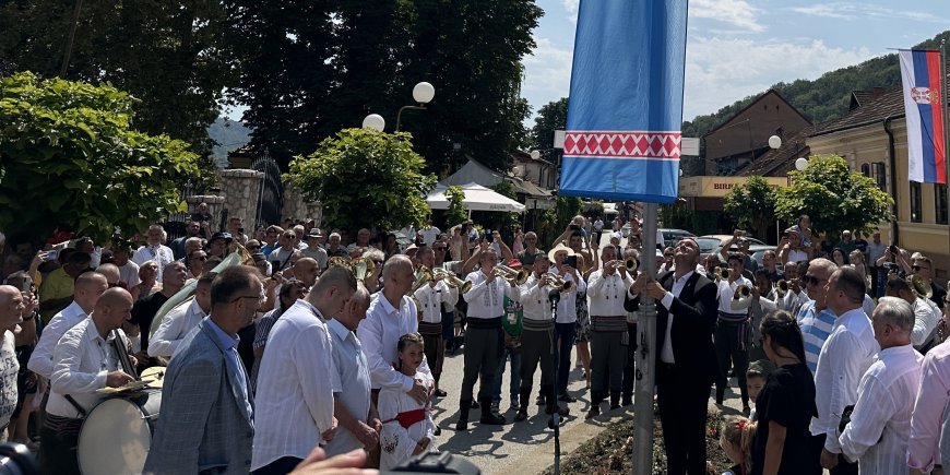 Guča još jednom ispisuje istoriju: Dejan Petrović otvorio 63. Dragačevski sabor trubača (FOTO/VIDEO)