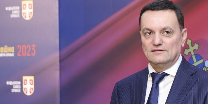 Šurbatović iznosi prljav veš! Problemi u svlačionici, direktori imaju enormne plate, selektori traju kao jogurt...